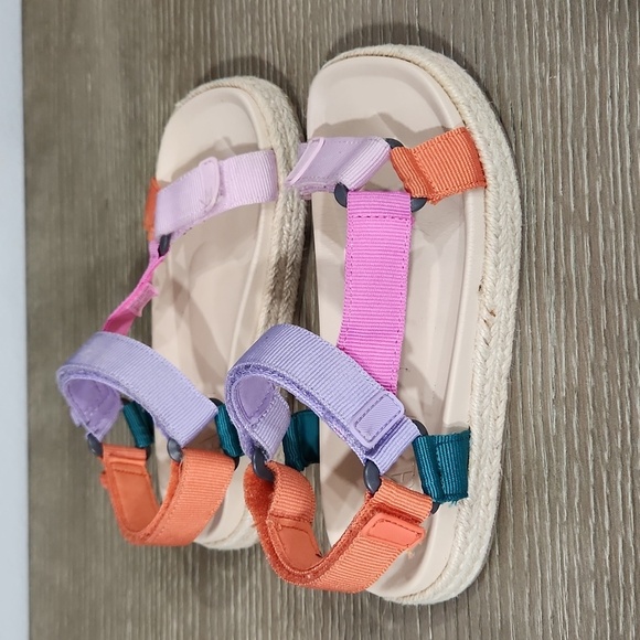 Zara sandals size 31/13 - Picture 2 of 9